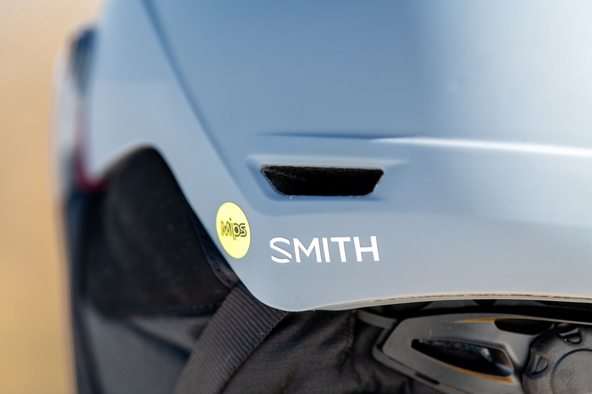 Smith Survey MIPS snow helmet (logo closeup)